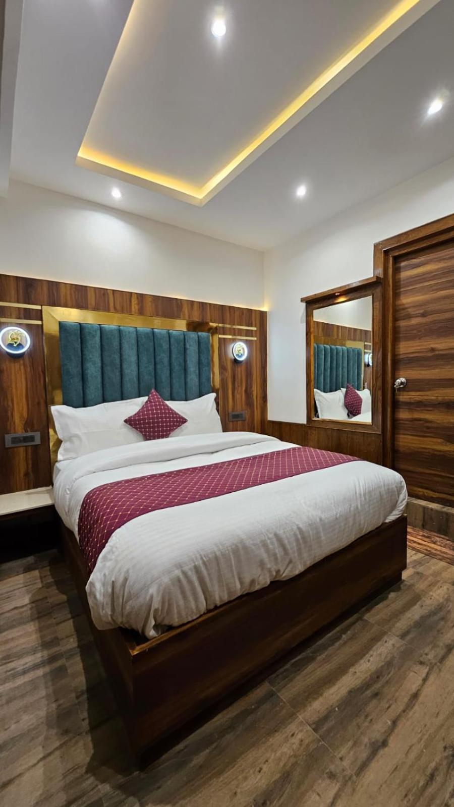 Mountain Zest- Simla Royale Near Mall Road Free Pickup From Railway Station Simla מראה חיצוני תמונה