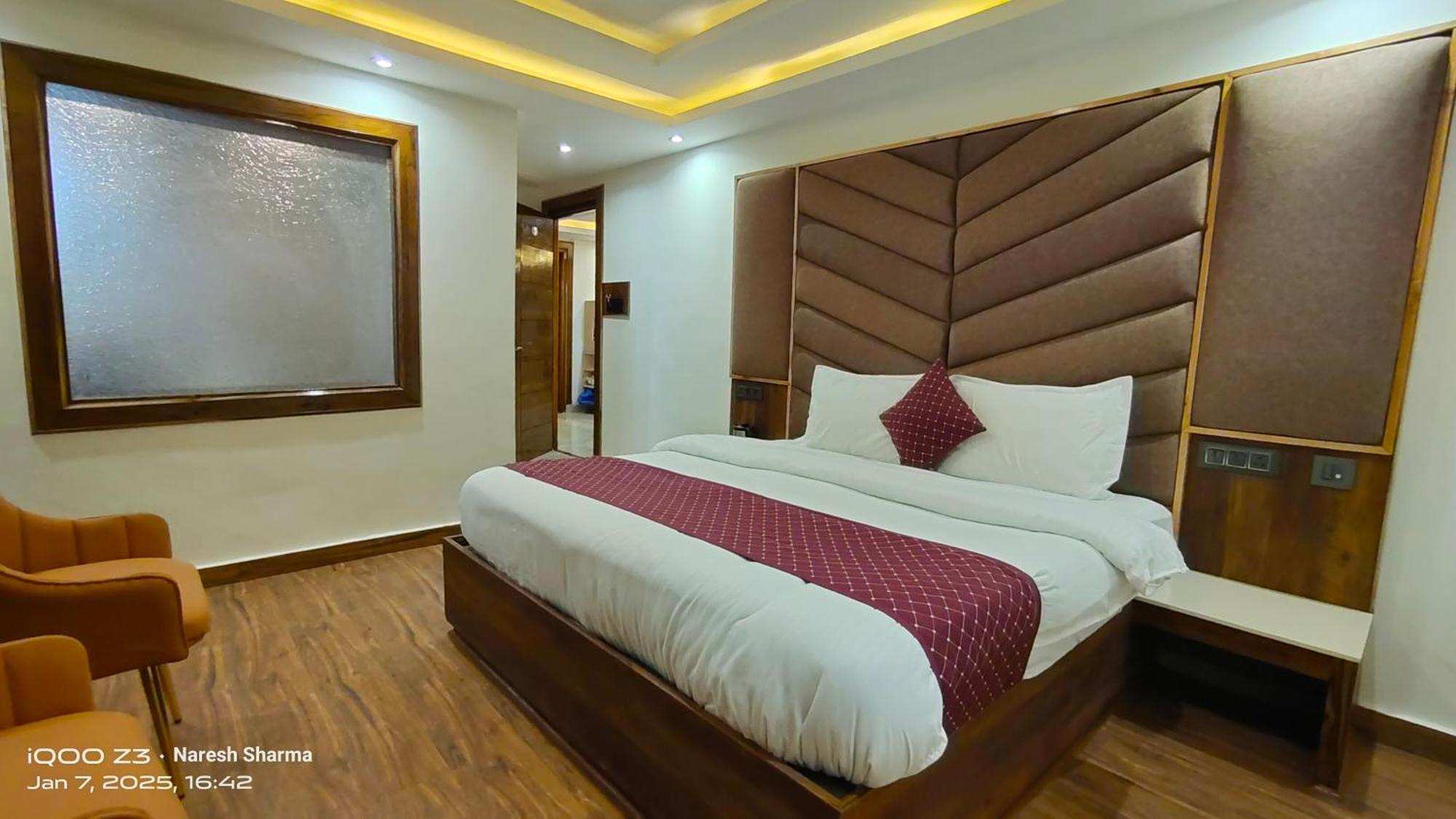 Mountain Zest- Simla Royale Near Mall Road Free Pickup From Railway Station Simla מראה חיצוני תמונה